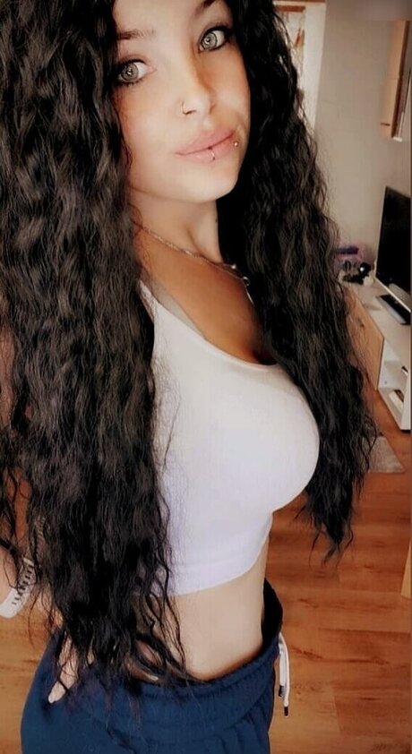 Flashinaa model perfect photos