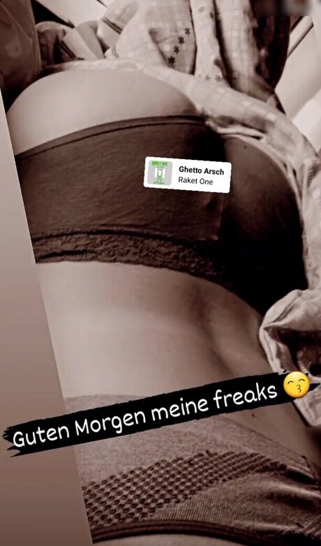 Flashinaa pornstar best pic