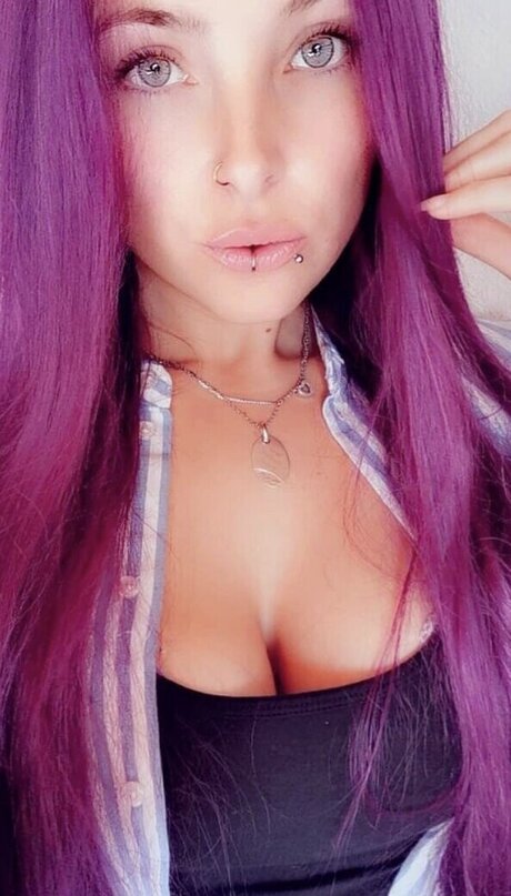 Flashinaa model exclusive photo