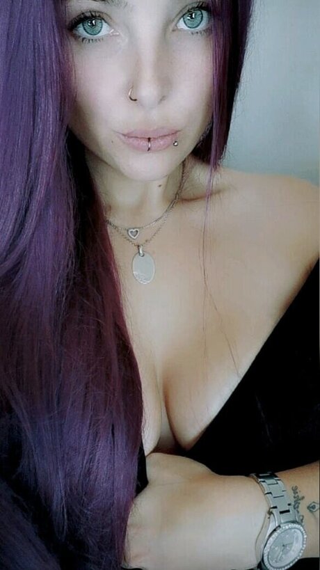 Flashinaa sexy pornstar img