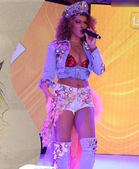 Diana Schneider pornstar pretty pic