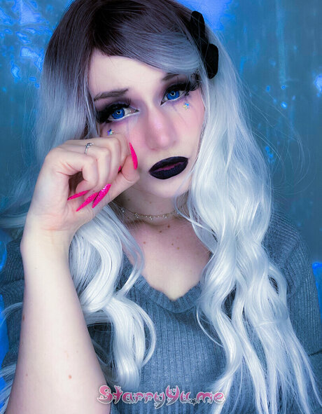 Starry Yume pornstar exclusive pictures