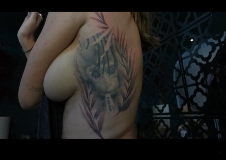 Sabibo model adult picture