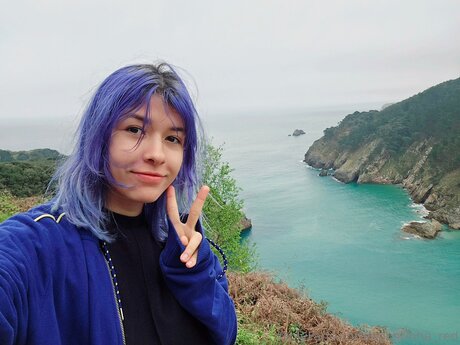 Agostinha Red Profile pic