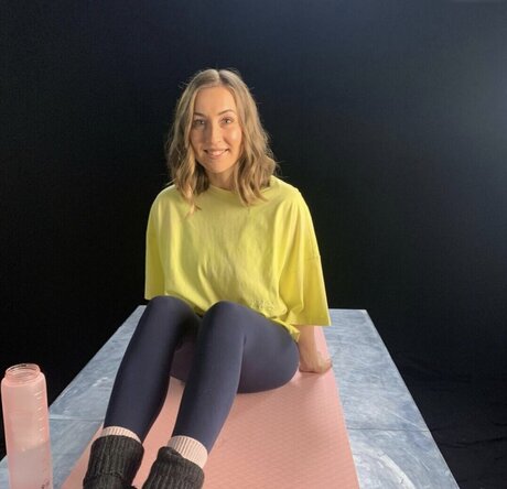 Lena Kupke high quality actress img