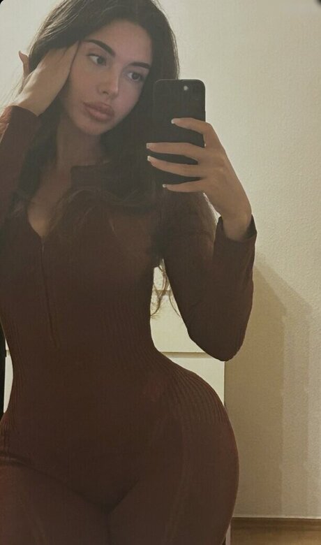 famous female onlyfans top galleries