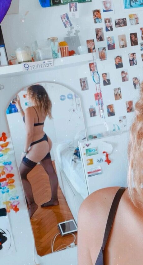 dumbbbvnny nudes model photo