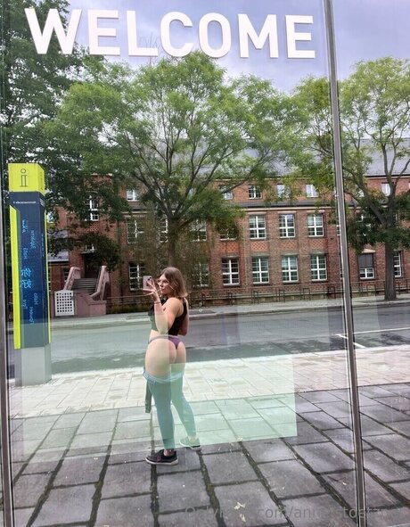 Anne St tzner star perfect pics