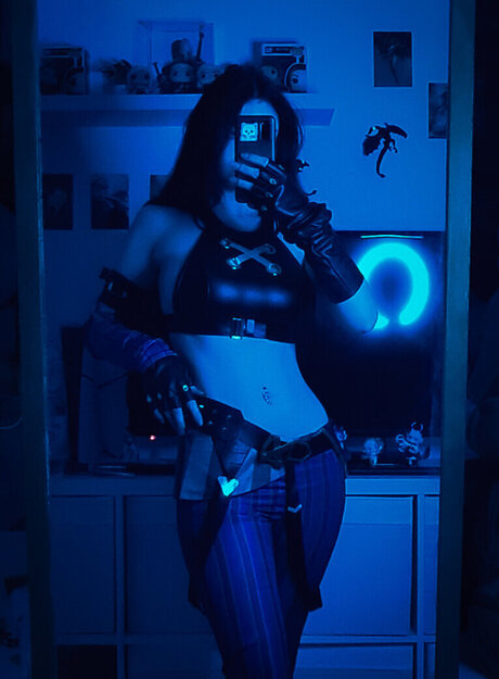 Finnya model pretty photos