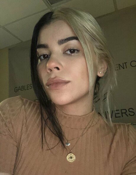 Kruellavill xxx model image