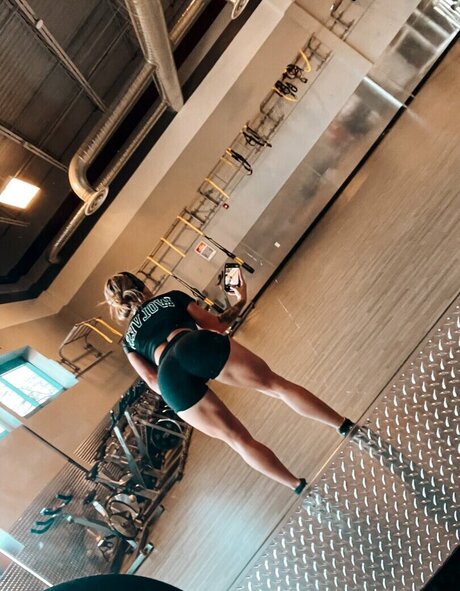 Ashley Kowalcyk sexy star picture