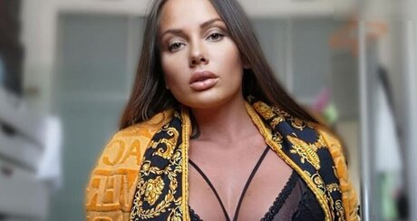 Schwesta Ewa exclusive star image