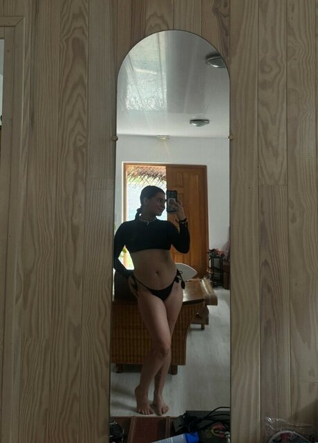 Leonie Buchegger hot actress photo