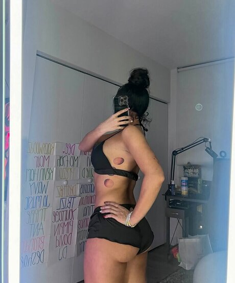 Korina Maiyaa free pornstar pic