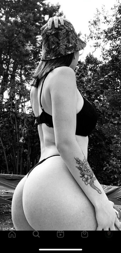 Kira Julie porn star picture