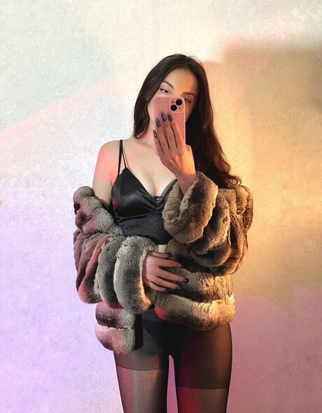 krtshechka art model picture