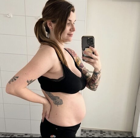 Jovlekaline model naked archive