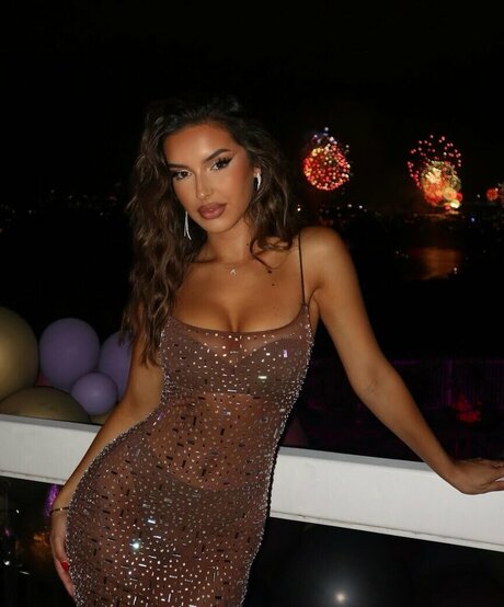 Ashleigh Menin porn star photos