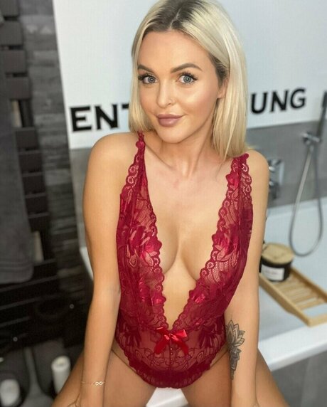 BadJenny top star img