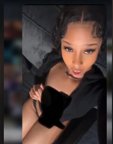 therealmayyaa hot pornstar img