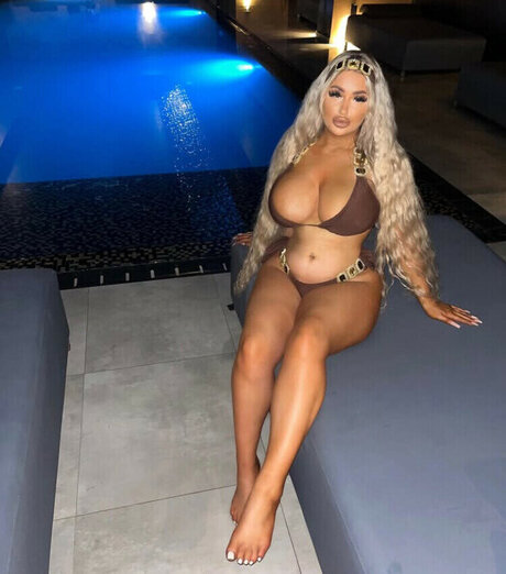 Corrinnadione beautiful pornstar pics