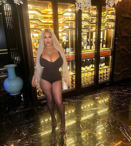 Corrinnadione star top galleries