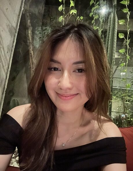 Swansage pretty model gallery