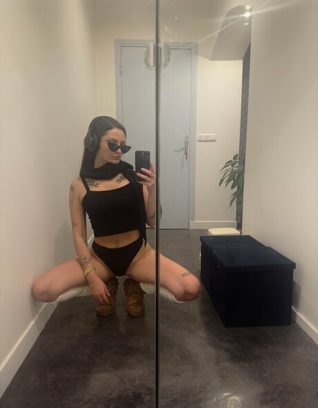 Lauraa rsi star top pic