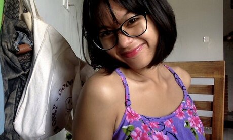 Vxilzie free actress img