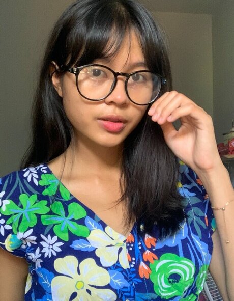 Vxilzie model nudes pics