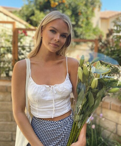 Kelli Goss free pornstar pictures