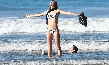 short hair onlyfans hot pictures