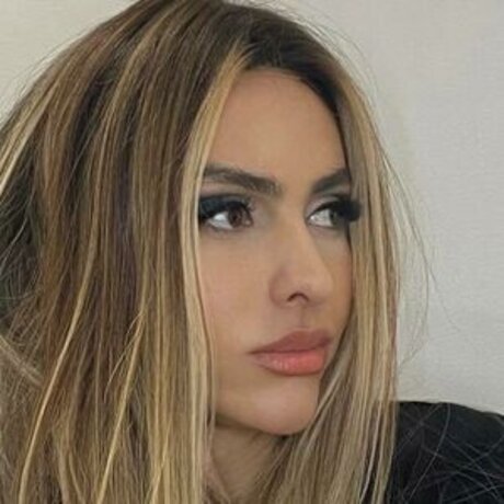 Qu ren Thomson art pornstar img