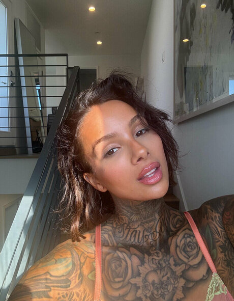 Cleo Petra star free pictures