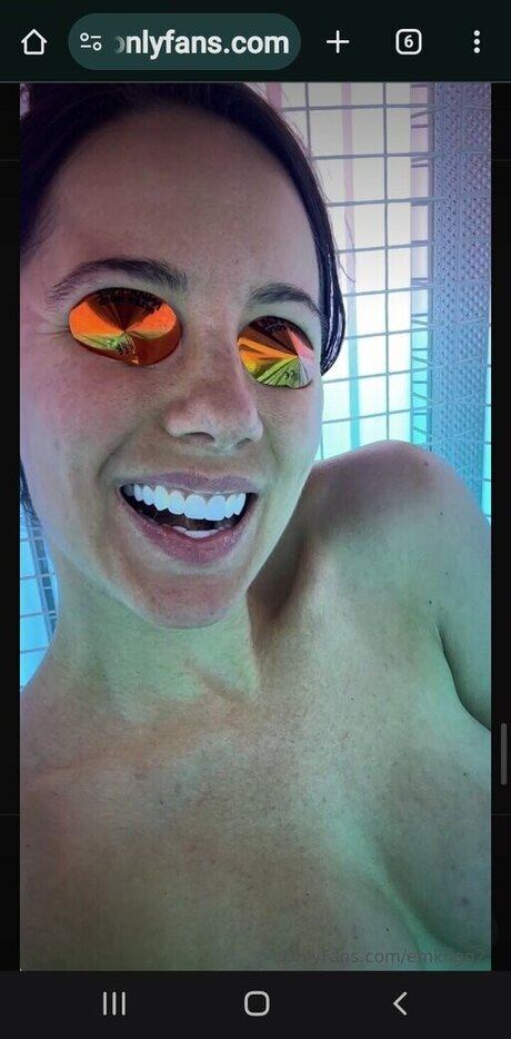 Melissa King art model photo