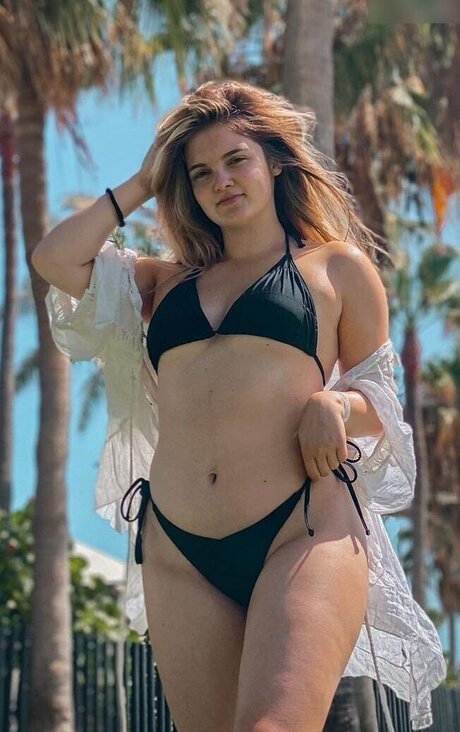 Mondwika exclusive star pic