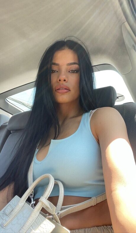 Ivana Santacruz hd model gallery