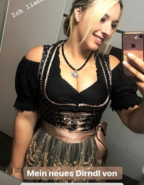 Alinas Landleben model hd pictures