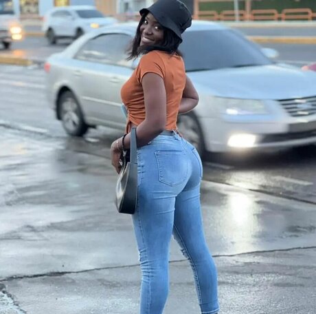 FamouseChristie xxx actress images