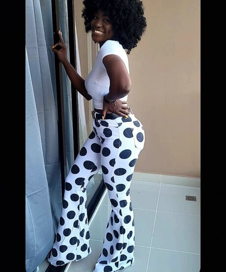 FamouseChristie pornstar exclusive pic