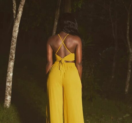 FamouseChristie erotic actress archive