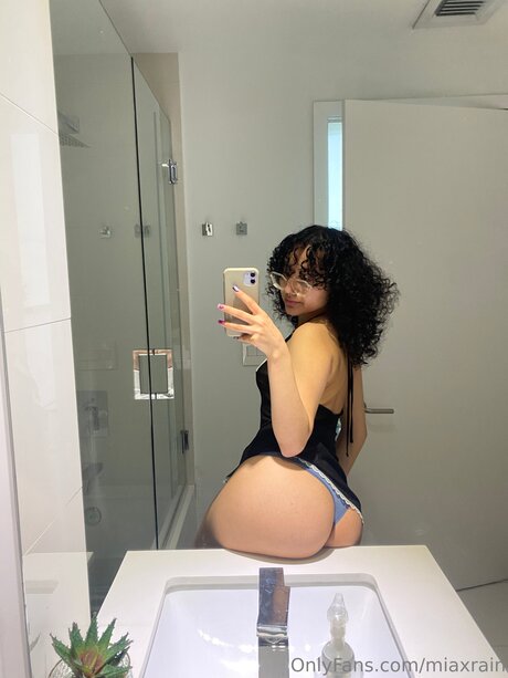 miaxrain star sexy photo