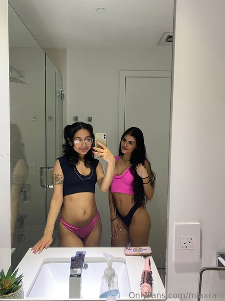 miaxrain adult actress galleries