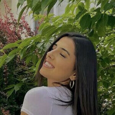 Gal Akbari hd actress photos