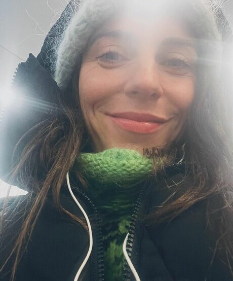 Antje Traue high quality star image