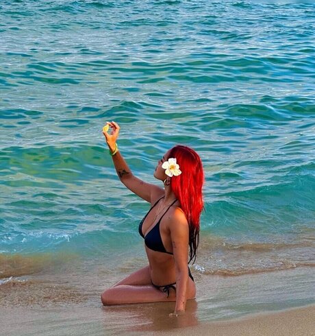 Bao Chii star erotic photos