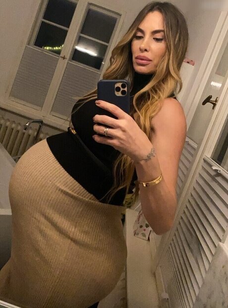 Anna Maria Ferchichi star adult pic