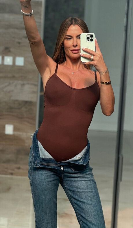 Anna Maria Ferchichi pornstar adult img