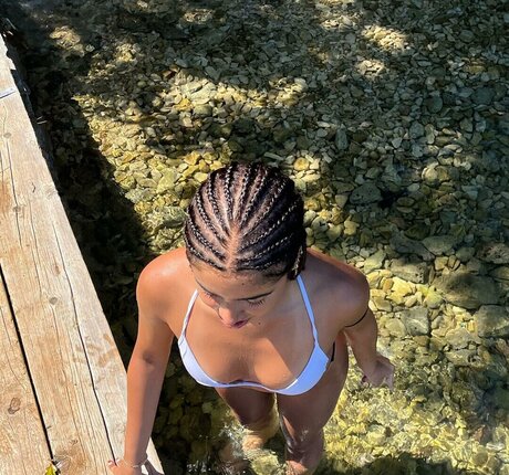 Yasmin Barbieri pornographic model picture