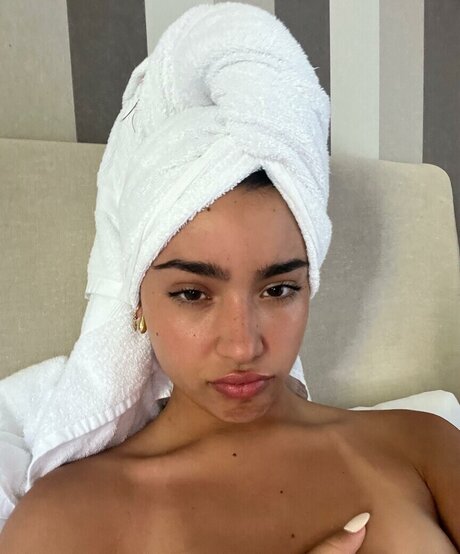 Yasmin Barbieri model naked pictures